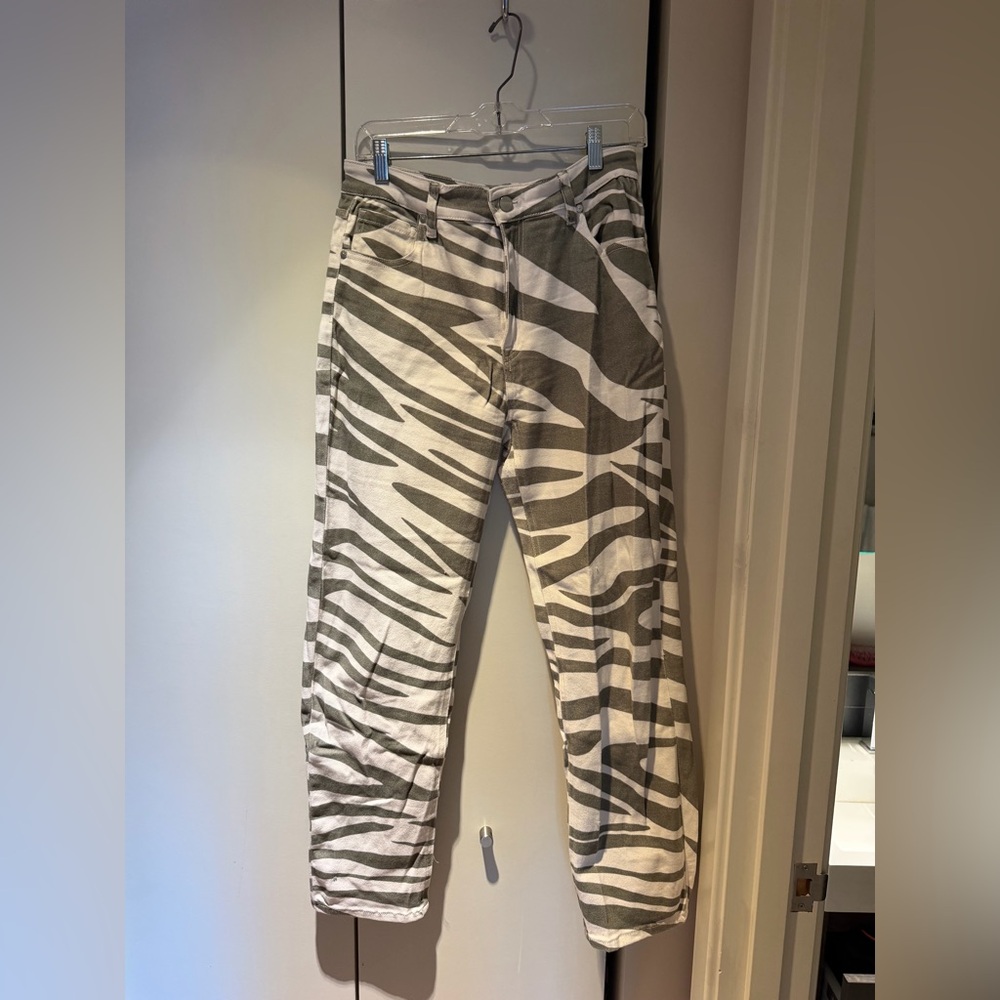 Sanctuary Gray and White Striped Denim